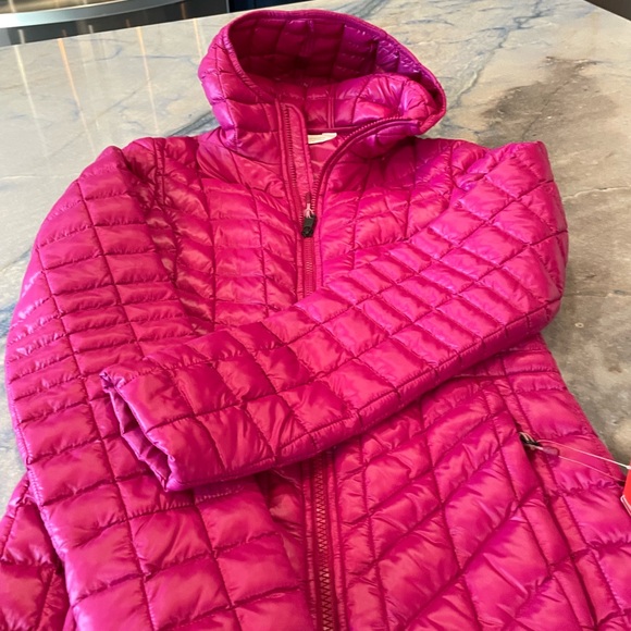 The Northface Thermoball Hooded Jacket/Parka ~ Dramatic Plum ~ NWT! - Picture 9 of 16